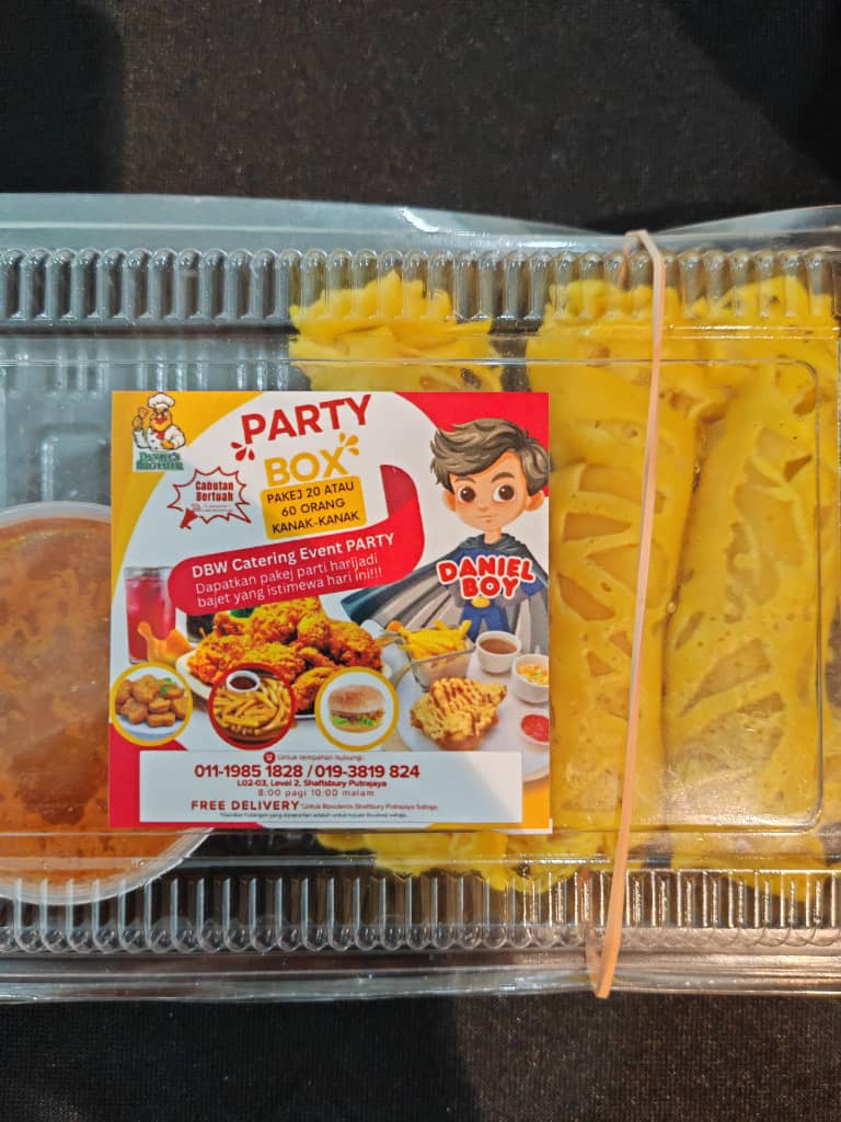 Roti Jala + Kuah Kari